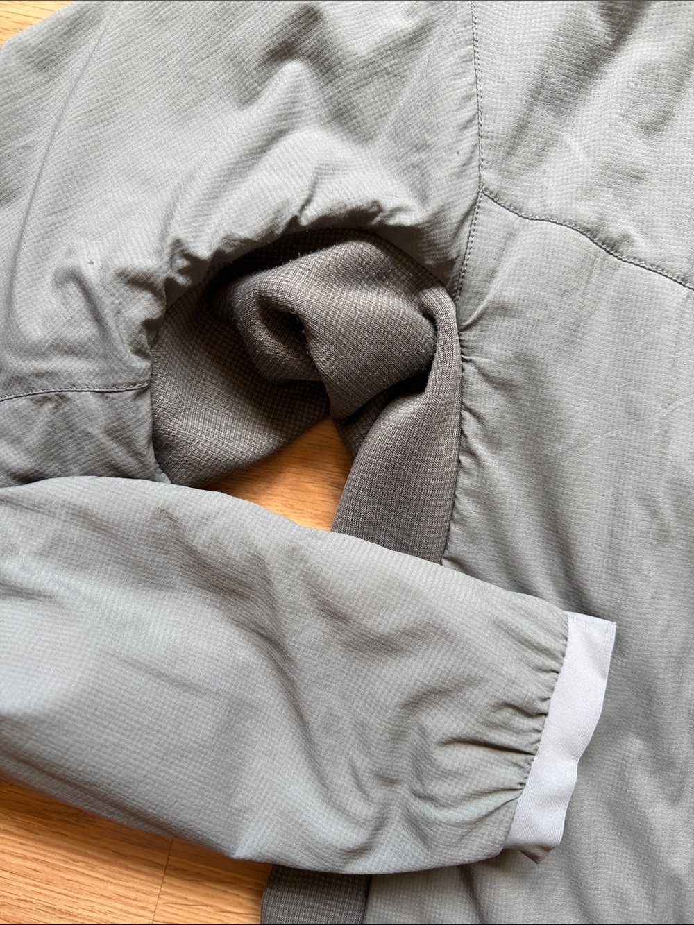 Arcteryx atom hoody - Picture 3 of 6